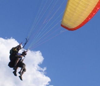  Sobrevuela Courchevel en parapenle 
